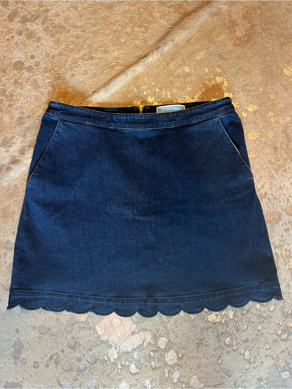 Draper James dark denim scallop hem skirt Size 12